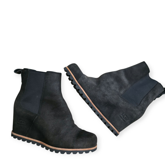 UGG Shoes - UGG Pax Waterproof Chelsea Nubuck Brown/Black Wedge Booties Women Sz 7.5 US